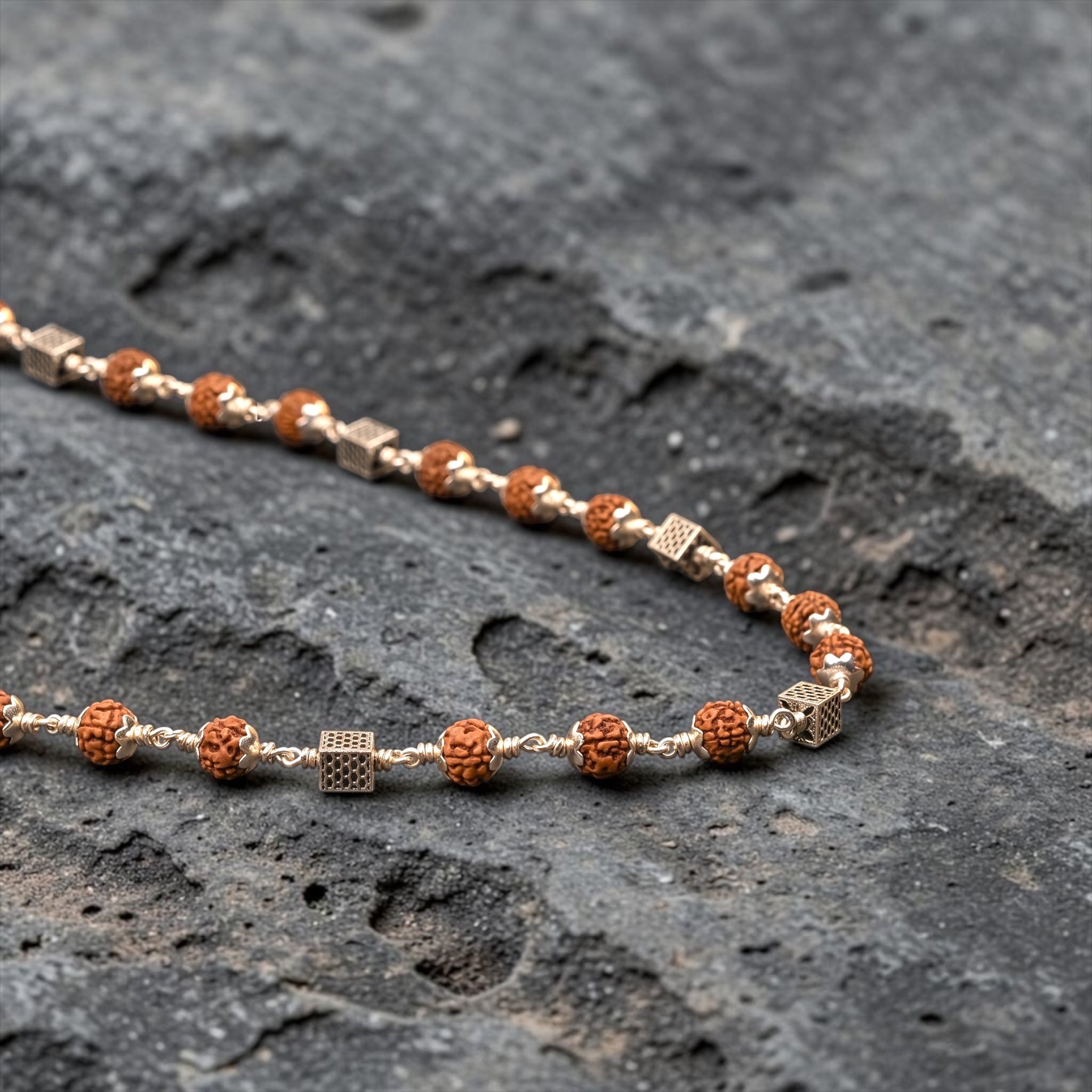 Natural 7–8 mm Rudraksha and square silver beads